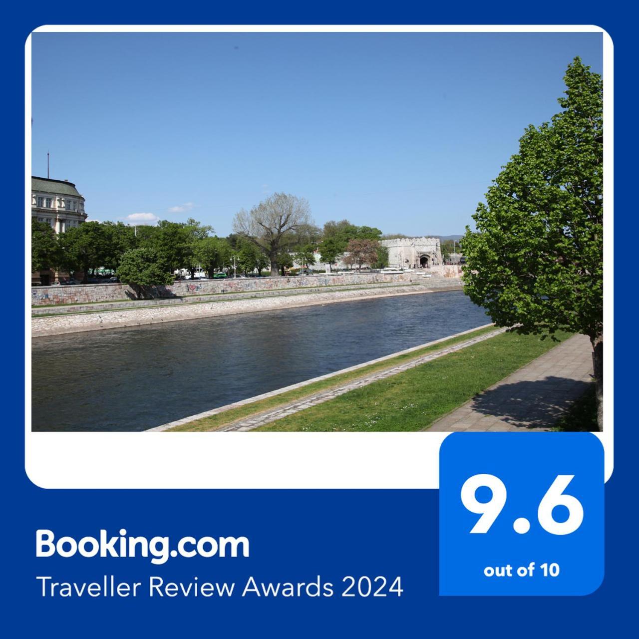 65 Square Meters Designer Apartment In Heart Of City - River View ! Park For Free Ni Exterior foto