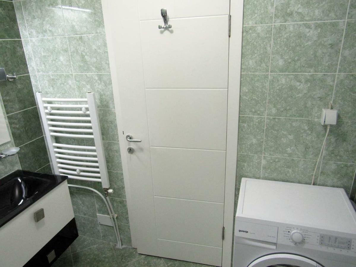 65 Square Meters Designer Apartment In Heart Of City - River View ! Park For Free Ni Exterior foto