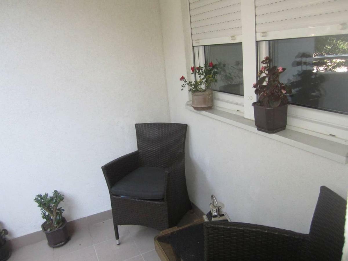 65 Square Meters Designer Apartment In Heart Of City - River View ! Park For Free Ni Exterior foto