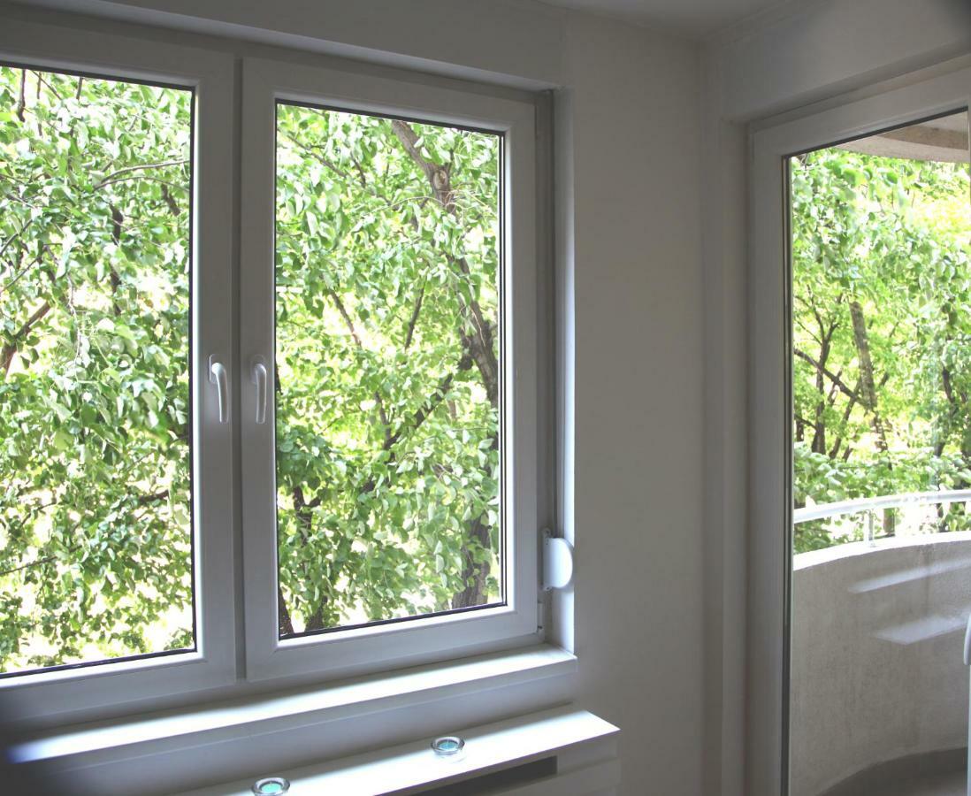 65 Square Meters Designer Apartment In Heart Of City - River View ! Park For Free Ni Exterior foto